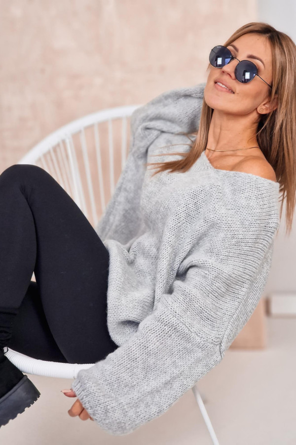 Swetry damskie – bądź stylowa w chłodne dni